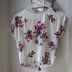 Forever 21. Size S. White/Purple Floral.